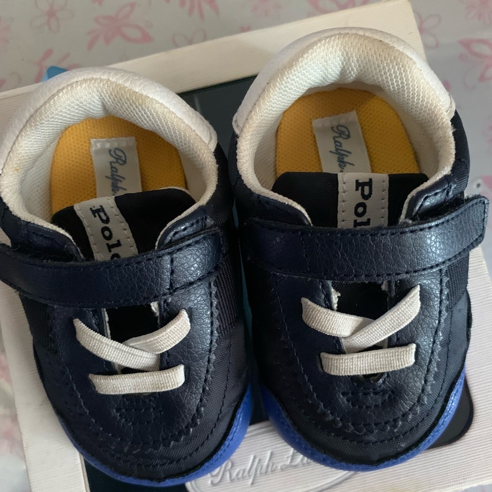 Ralph Lauren Black and White Sneakers Casual Style